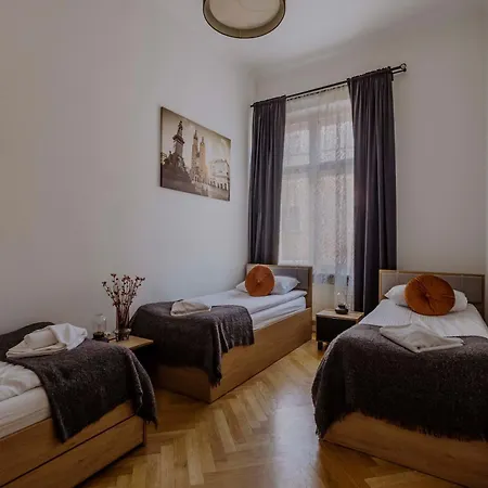 Golden Pearl - Main Square, 100 Sqm, 4 Rooms-3